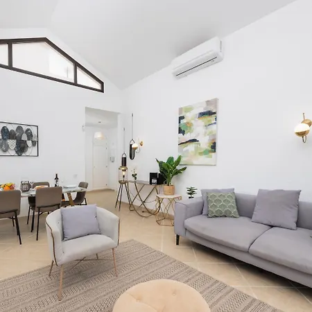 Cindy Βίλα Πλάγια Μπλάνκα